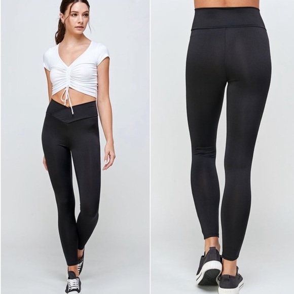 BLACK HIGH “V” WAIST ACTIVEWEAR YOGA WORKOUT LEGGINGS - Picture 2 of 3